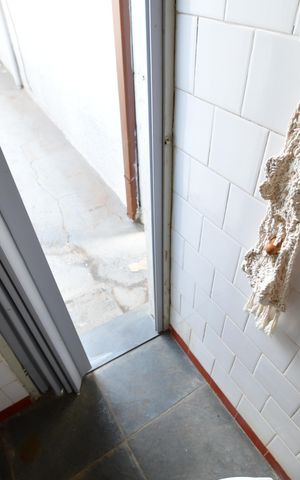 Casa à venda com 77m², 2 quartos e 3 vagasBanheiro de serviço