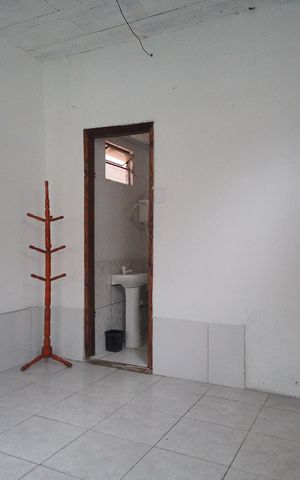 Casa à venda com 390m², 4 quartos e 1 vagaQuarto