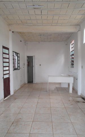 Casa à venda com 390m², 4 quartos e 1 vagaSala/Cozinha