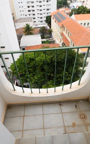 Apartamento para alugar com 42m², 1 quarto e sem vagaQuarto / Sala - Sacada