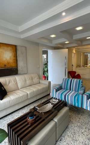 Casa à venda com 171m², 4 quartos e 2 vagas Casa à venda com 171m², 4 quartos e 2 vagasSala