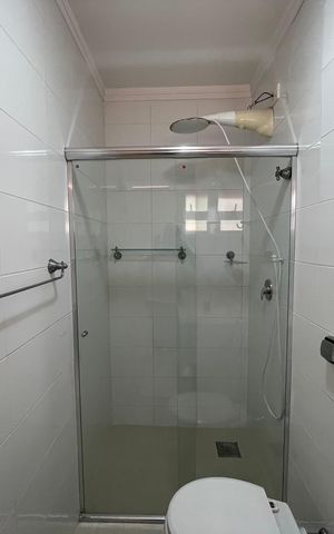 Casa à venda com 171m², 4 quartos e 2 vagas Casa à venda com 171m², 4 quartos e 2 vagasBanheiro 2