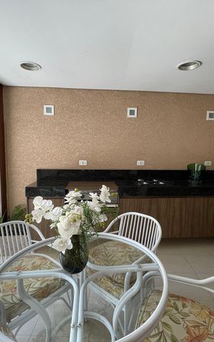 Casa à venda com 171m², 4 quartos e 2 vagas Casa à venda com 171m², 4 quartos e 2 vagasChurrasqueira