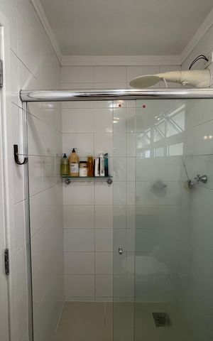 Casa à venda com 171m², 4 quartos e 2 vagas Casa à venda com 171m², 4 quartos e 2 vagasBanheiro 1