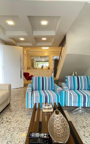 Casa à venda com 171m², 4 quartos e 2 vagas Casa à venda com 171m², 4 quartos e 2 vagasSala