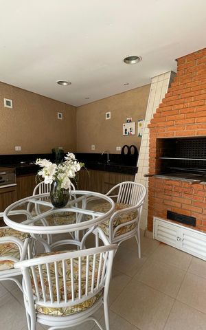 Casa à venda com 171m², 4 quartos e 2 vagas Casa à venda com 171m², 4 quartos e 2 vagasChurrasqueira