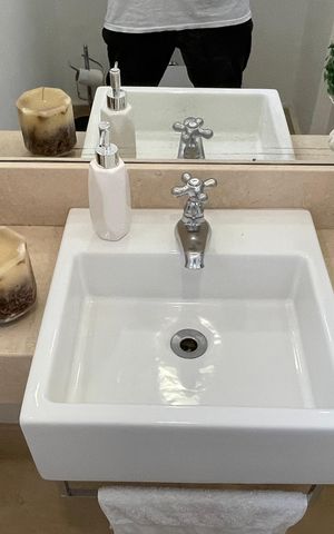 Casa à venda com 171m², 4 quartos e 2 vagas Casa à venda com 171m², 4 quartos e 2 vagasBanheiro 4
