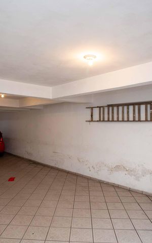Casa para alugar com 319m², 6 quartos e 1 vagaGaragem