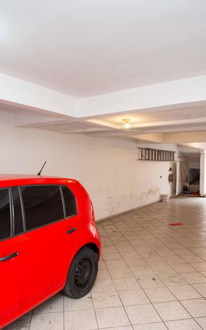 Casa para alugar com 319m², 6 quartos e 1 vagaGaragem