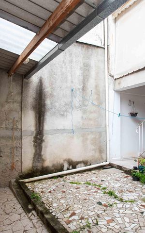 Casa para alugar com 319m², 6 quartos e 1 vagaÁrea de Serviço Casa 2