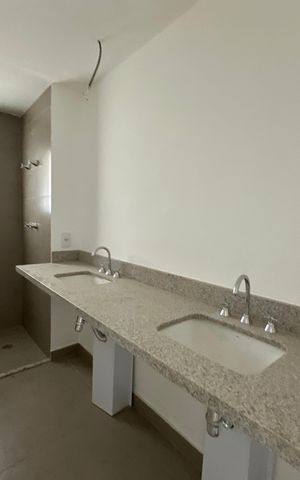 Apartamento à venda com 120m², 3 quartos e 2 vagas Apartamento à venda com 120m², 3 quartos e 2 vagasBanheiro da Suíte 3
