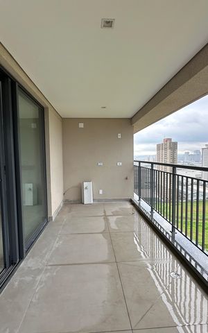 Apartamento à venda com 120m², 3 quartos e 2 vagas Apartamento à venda com 120m², 3 quartos e 2 vagasVaranda