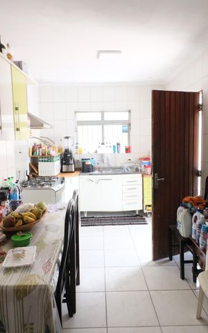 Casa à venda com 96m², 2 quartos e 2 vagasCozinha