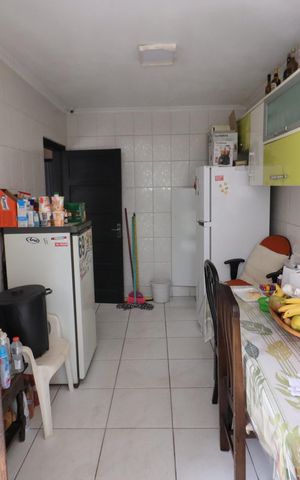 Casa à venda com 96m², 2 quartos e 2 vagasCozinha