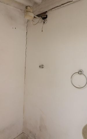 Casa à venda com 96m², 2 quartos e 2 vagasBanheiro de serviço