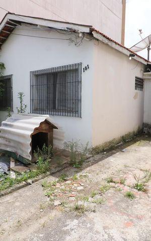 Casa à venda com 96m², 2 quartos e 2 vagasGaragem