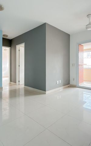 Apartamento à venda com 100m², 2 quartos e 1 vaga Apartamento à venda com 100m², 2 quartos e 1 vagaSala