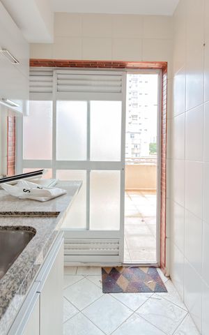 Apartamento à venda com 100m², 2 quartos e 1 vaga Apartamento à venda com 100m², 2 quartos e 1 vagaÁrea de Serviço