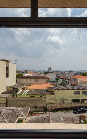 Apartamento à venda com 93m², 3 quartos e 2 vagas Apartamento à venda com 93m², 3 quartos e 2 vagasSala - Janela