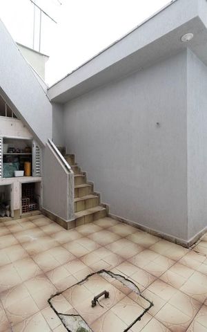 Casa à venda com 146m², 3 quartos e 2 vagasÁrea externa