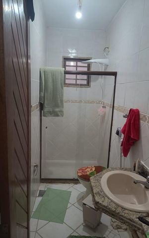 Casa à venda com 175m², 3 quartos e 2 vagas