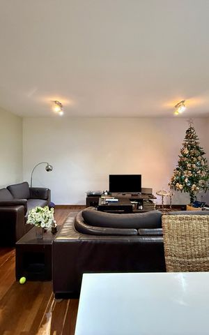 Apartamento para alugar com 180m², 3 quartos e 3 vagas Apartamento para alugar com 180m², 3 quartos e 3 vagasSala