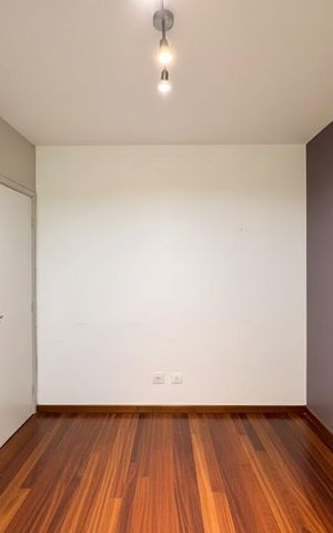 Apartamento para alugar com 180m², 3 quartos e 3 vagas Apartamento para alugar com 180m², 3 quartos e 3 vagasEscritório