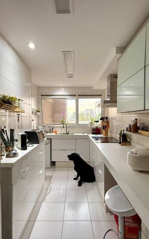 Apartamento para alugar com 180m², 3 quartos e 3 vagas Apartamento para alugar com 180m², 3 quartos e 3 vagasCozinha