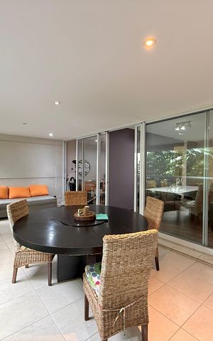 Apartamento para alugar com 180m², 3 quartos e 3 vagas Apartamento para alugar com 180m², 3 quartos e 3 vagasVaranda