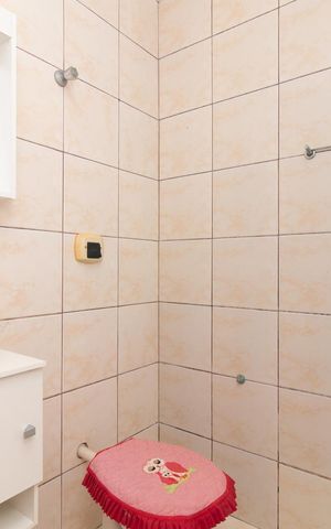 Apartamento à venda com 74m², 2 quartos e 1 vaga Apartamento à venda com 74m², 2 quartos e 1 vagaBanheiro