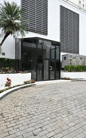 Apartamento para alugar com 120m², 4 quartos e 2 vagasEntrada