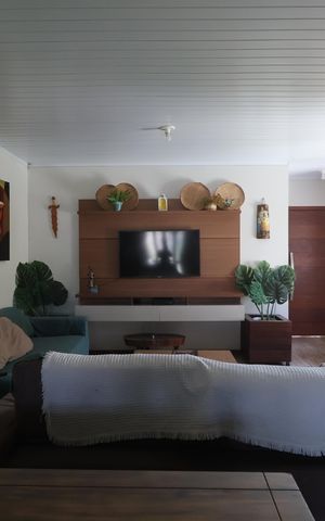 Casa à venda com 234m², 4 quartos e 2 vagasSala