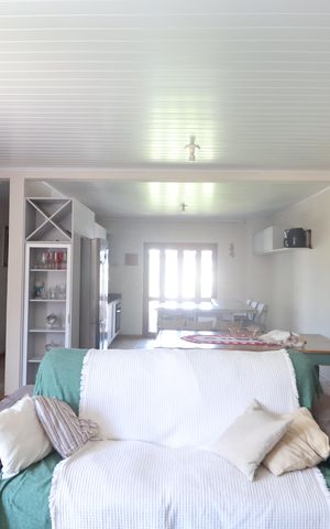 Casa à venda com 234m², 4 quartos e 2 vagasSala