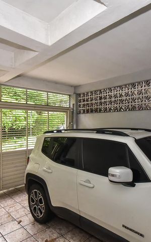 Casa à venda com 200m², 3 quartos e 3 vagasGaragem