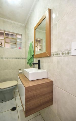 Casa à venda com 200m², 3 quartos e 3 vagasLavabo