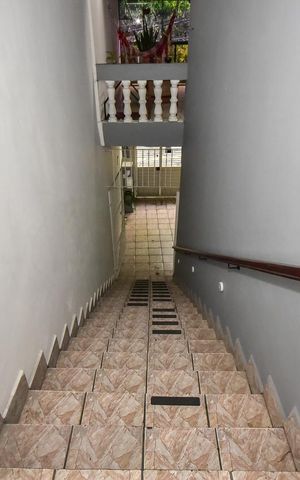 Casa à venda com 200m², 3 quartos e 3 vagasEntrada
