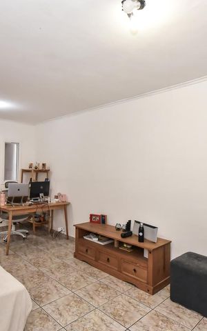 Casa à venda com 200m², 3 quartos e 3 vagasSala