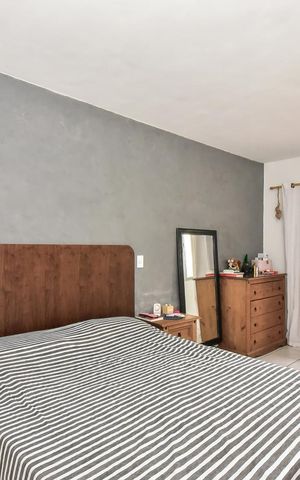 Casa à venda com 200m², 3 quartos e 3 vagasSuíte