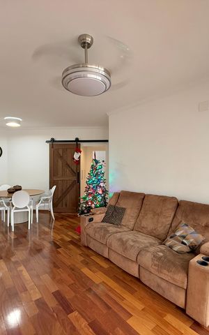 Apartamento à venda com 115m², 3 quartos e 3 vagas Apartamento à venda com 115m², 3 quartos e 3 vagasSala