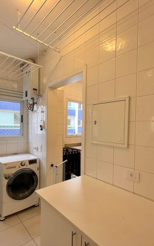 Apartamento à venda com 115m², 3 quartos e 3 vagas Apartamento à venda com 115m², 3 quartos e 3 vagasÁrea de Serviço