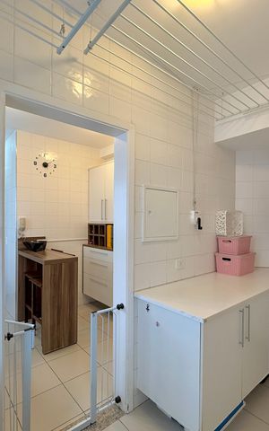Apartamento à venda com 115m², 3 quartos e 3 vagas Apartamento à venda com 115m², 3 quartos e 3 vagasÁrea de Serviço
