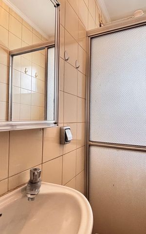 Apartamento à venda com 242m², 3 quartos e 3 vagas Apartamento à venda com 242m², 3 quartos e 3 vagas Banheiro de Serviço