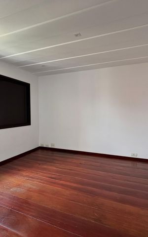 Apartamento à venda com 242m², 3 quartos e 3 vagas Apartamento à venda com 242m², 3 quartos e 3 vagasSala 2