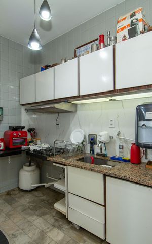 Apartamento à venda com 102m², 2 quartos e 2 vagas Apartamento à venda com 102m², 2 quartos e 2 vagasCOZINHA