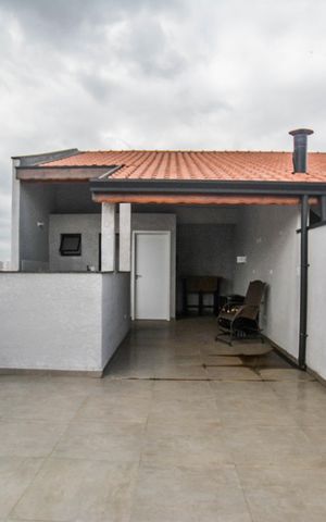 Apartamento à venda com 106m², 2 quartos e 2 vagas Apartamento à venda com 106m², 2 quartos e 2 vagasCobertura
