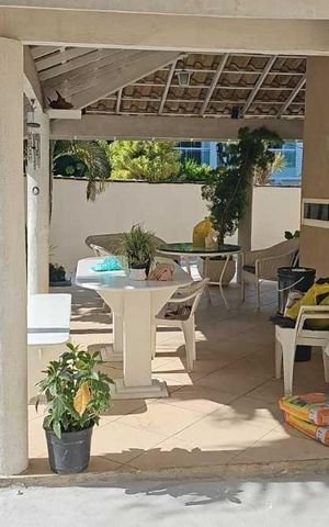Casa à venda com 151m², 3 quartos e 2 vagas