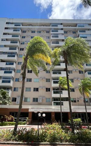 Apartamento à venda com 66m², 2 quartos e 1 vaga Apartamento à venda com 66m², 2 quartos e 1 vagaFachada do bloco
