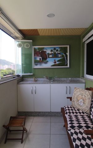 Apartamento à venda com 66m², 2 quartos e 1 vagaSala - Varanda