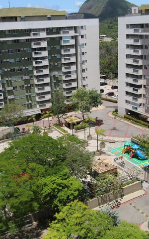 Apartamento à venda com 66m², 2 quartos e 1 vagaSala - Varanda