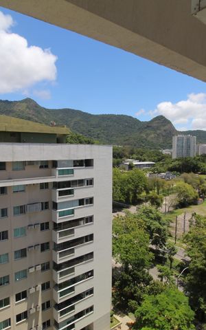 Apartamento à venda com 66m², 2 quartos e 1 vagaSuíte - Vista